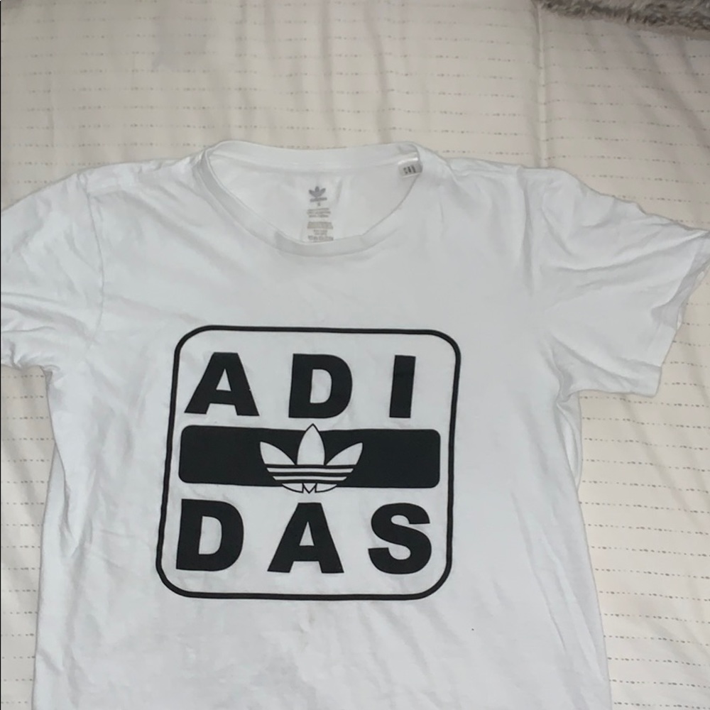 Adidas T-shirt